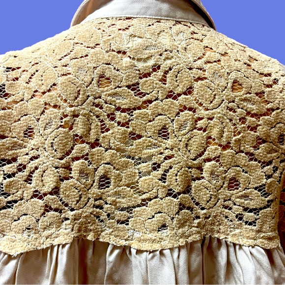 🎉HP🎉 NWT Urban Outfitters Callie Lace Blouse in Cream. Size Small 🌺 - Picture 11 of 13